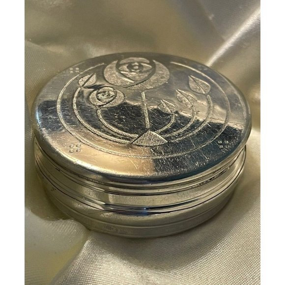 Celtic Edwin Blyde Pewter Ring Box - Picture 6 of 6